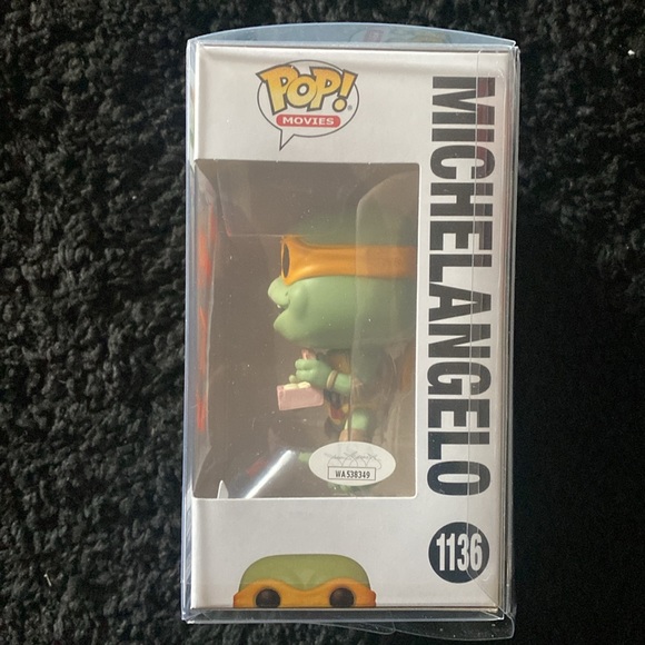 Collectable Authentic JSA TMNT Michelangelo funko #1136. Signed by Robbie Rist - Picture 4 of 5